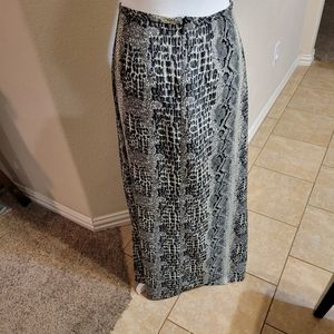 Ladies maxi skirt